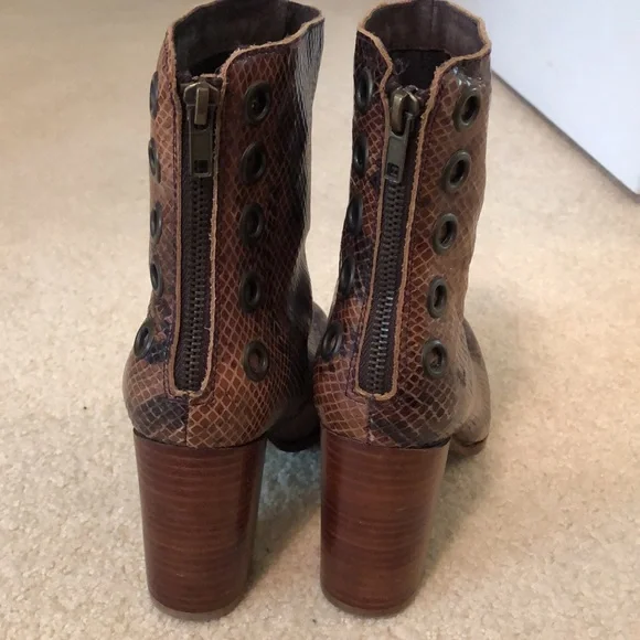 Snake Booties - Picture 4 of 6